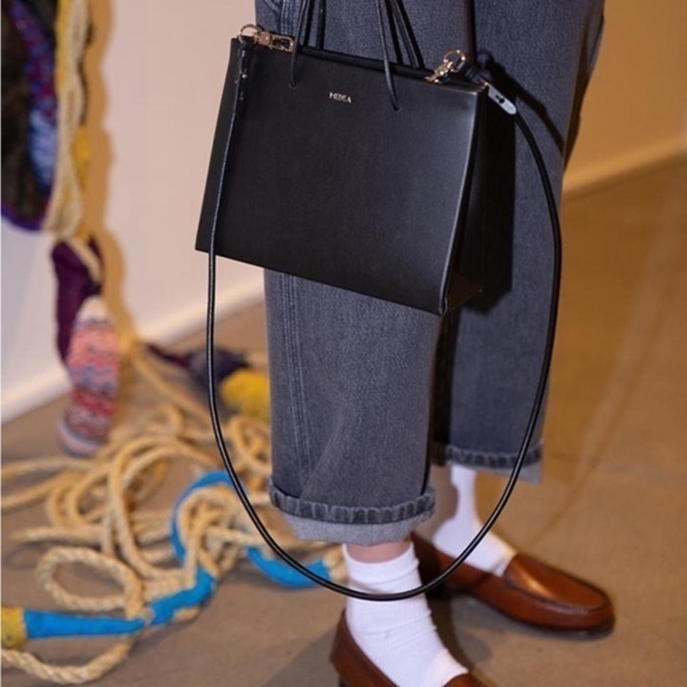 New MEDEA Hanna Prima Bag Black Leather Top Handle Crossbody Made in Italy
